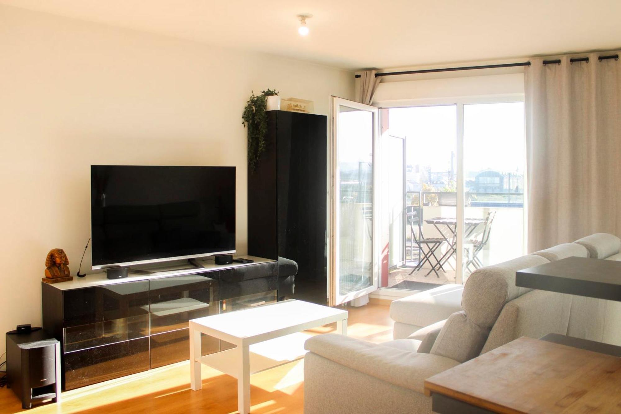 סן-דני 3-Rooms Apartment With Wifi And Balcony מראה חיצוני תמונה